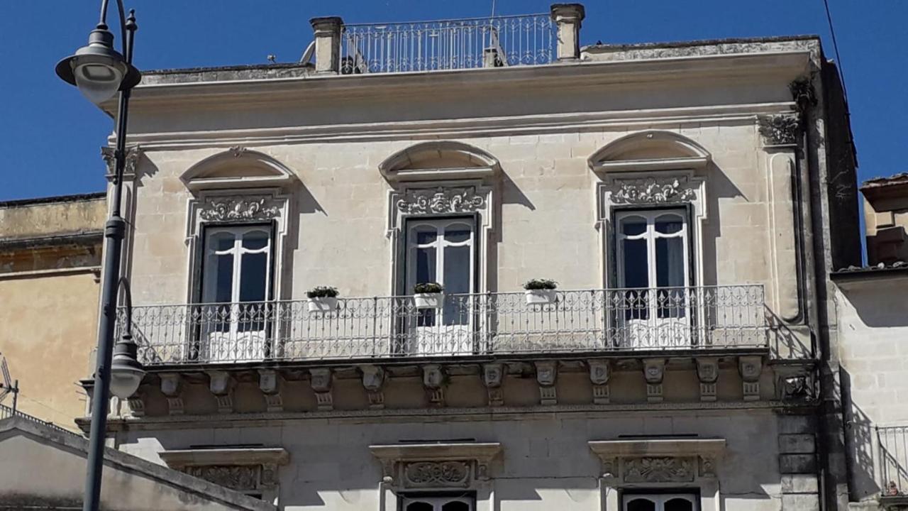 Готель Il Terrazzino Sui Tetti Модіка Екстер'єр фото